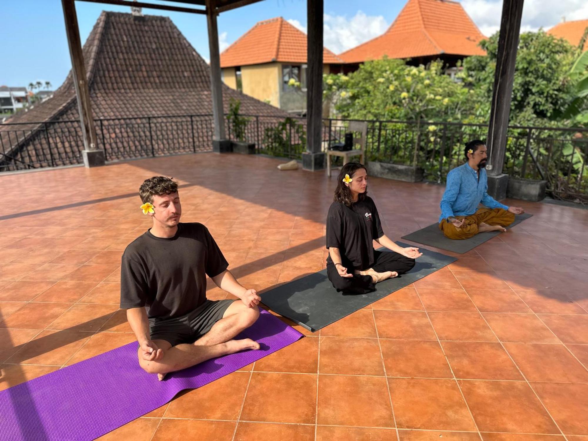 Diuma Residence Yoga Meditation Retreat And Healing Center Sanur  Exterior photo