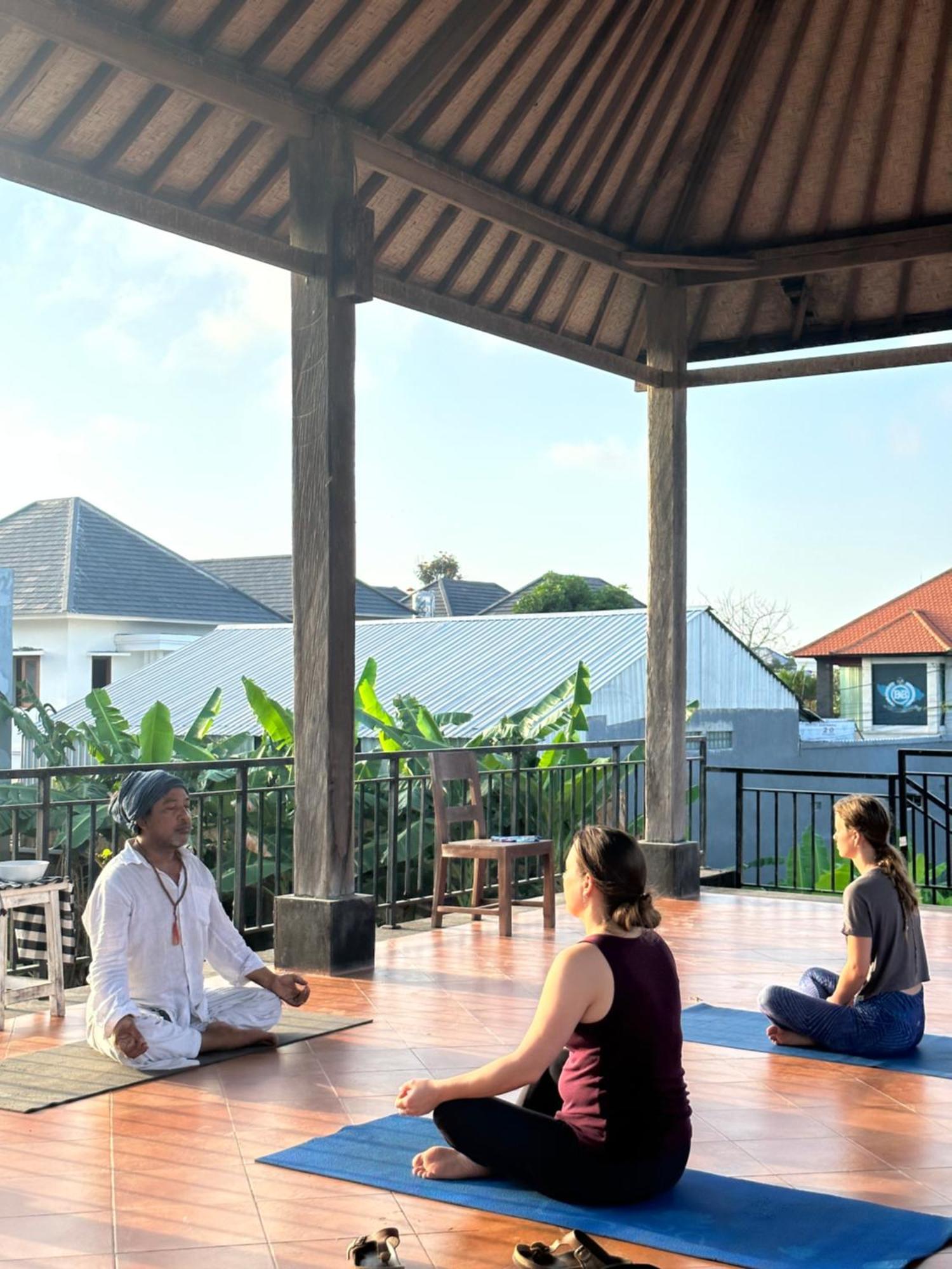 Diuma Residence Yoga Meditation Retreat And Healing Center Sanur  Exterior photo